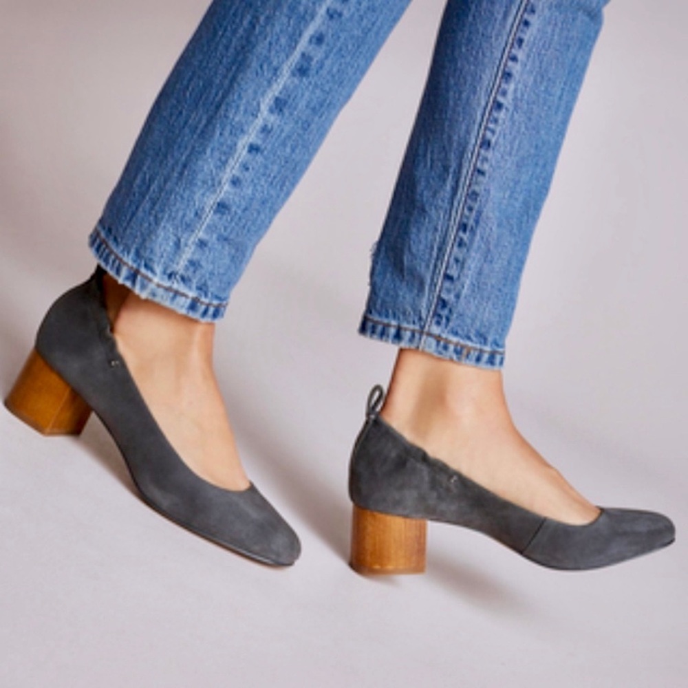 Kelsi Dagger Lott Suede Pumps NEW